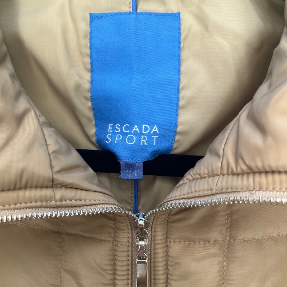 Escada Sport Women’s Quilted Jacket / Coat, Tan / Beige, Belted, Size 36 (Small) - Picture 4 of 10